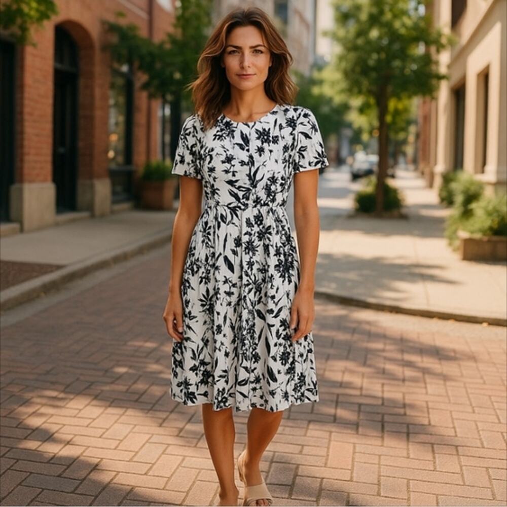 Super Cute Black and White Midi Dress Size M